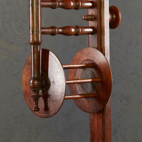 Vertical Spinning Wheel