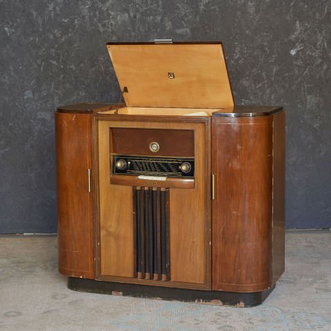 Grundig Dolaplı Radyo