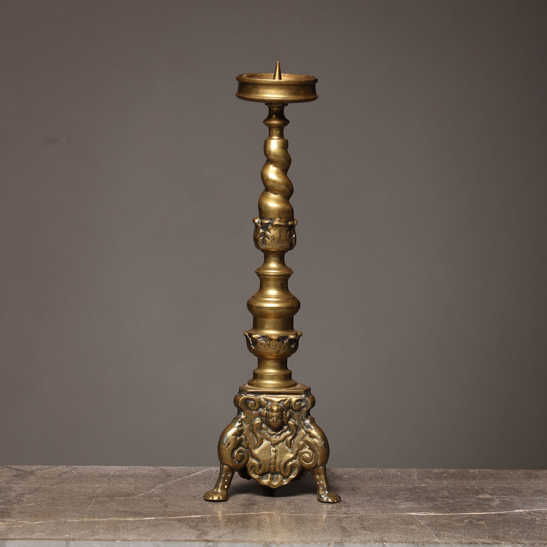 Bronz Şamdan