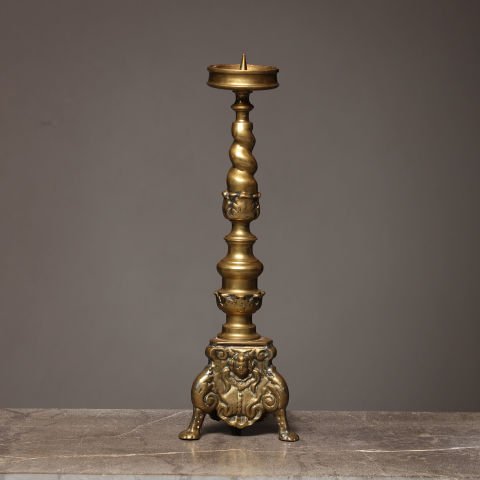 Bronz Şamdan